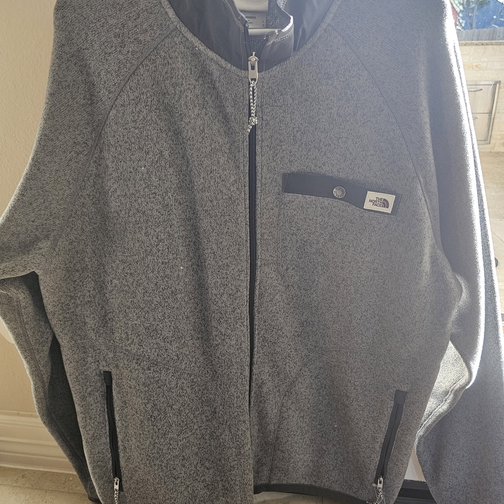 The North Face Gray Men's Full Zippered Jacket In Large. New With Tags